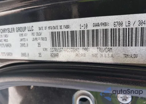 2010 Dodge Ram 1500 Slt/Sport/Trx z USA, uszkodzony, nr VIN 1D7RV1GT4AS168041